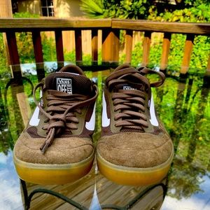 Vans A.V.E Pro Brand New … never been skated